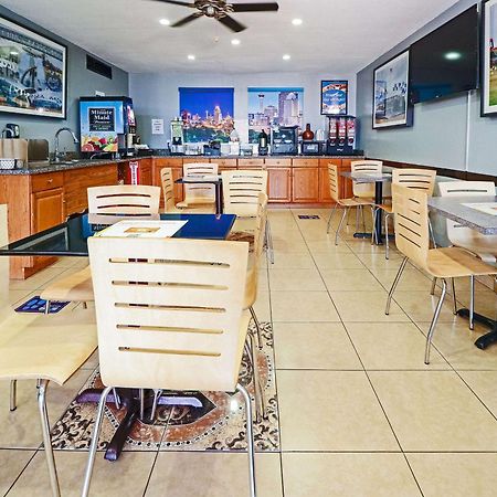 Rodeway Inn San Antonio Lackland Afb - Seaworld Exterior foto
