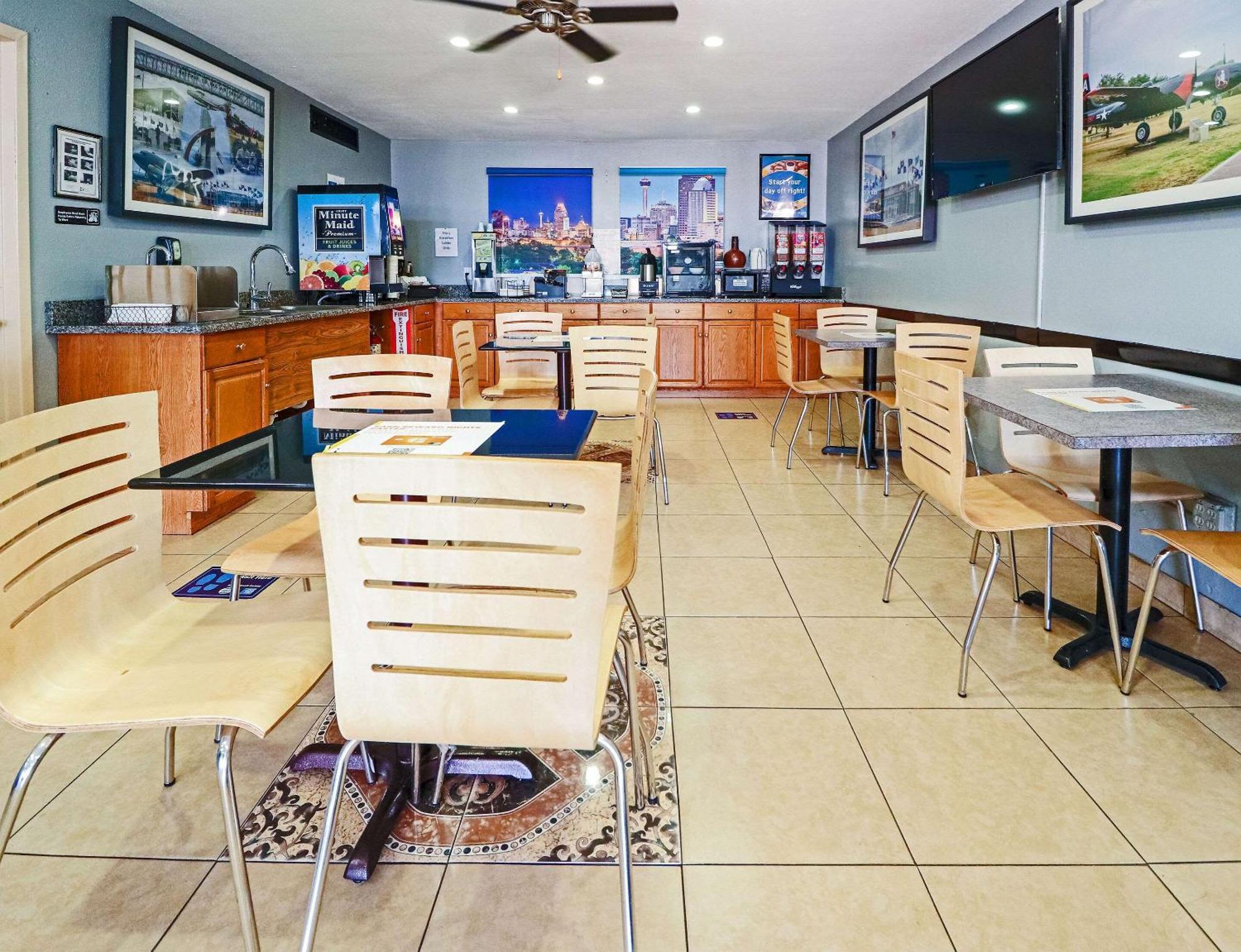 Rodeway Inn San Antonio Lackland Afb - Seaworld Exterior foto